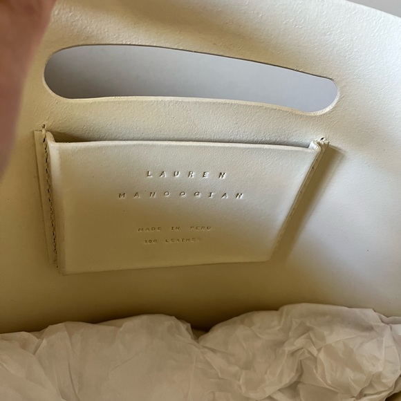 Lauren Manoogian
Beautiful tan 100% leather Made in Peru. Brand new! - Picture 2 of 4